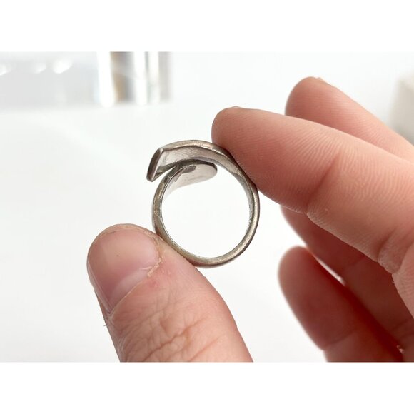 White Guilloche Wrap Siam Thai 925 Sterling Silver Vintage Ring - sz 5.25 - Picture 6 of 14